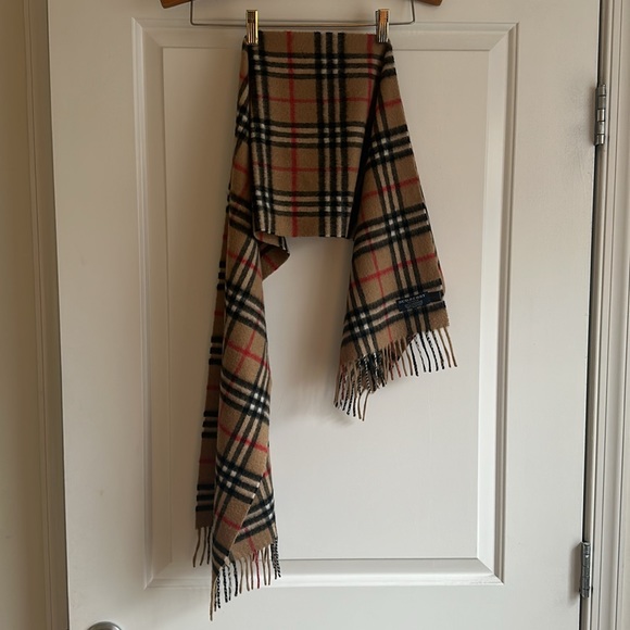 Men’s Burberry Cashmere Scarf - Picture 2 of 4